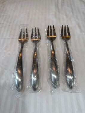 Pampered Chef Stainless Steel Serving Forks - Silver (Set of 4)